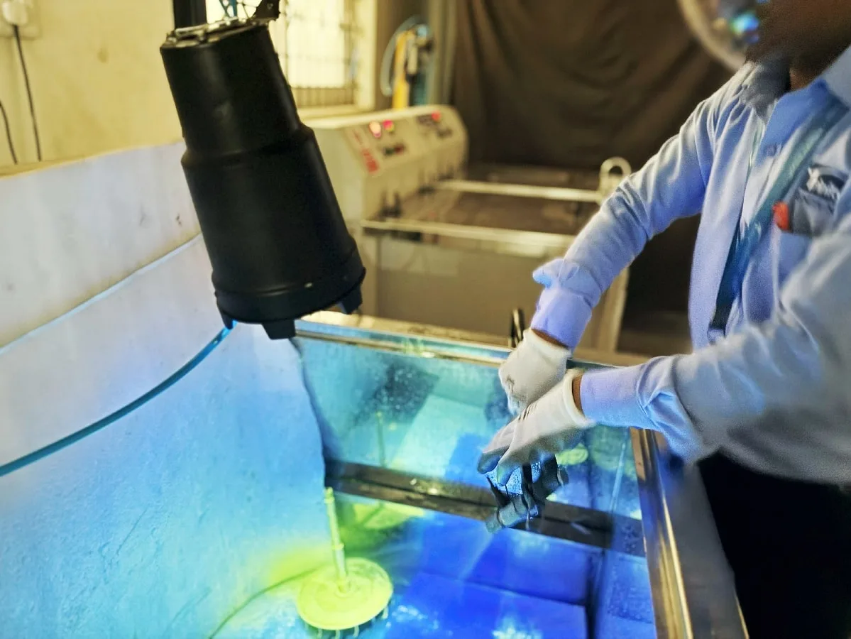 Flurescent Penetrant Inspection Under NADCAP Trinity NDT Bangalore