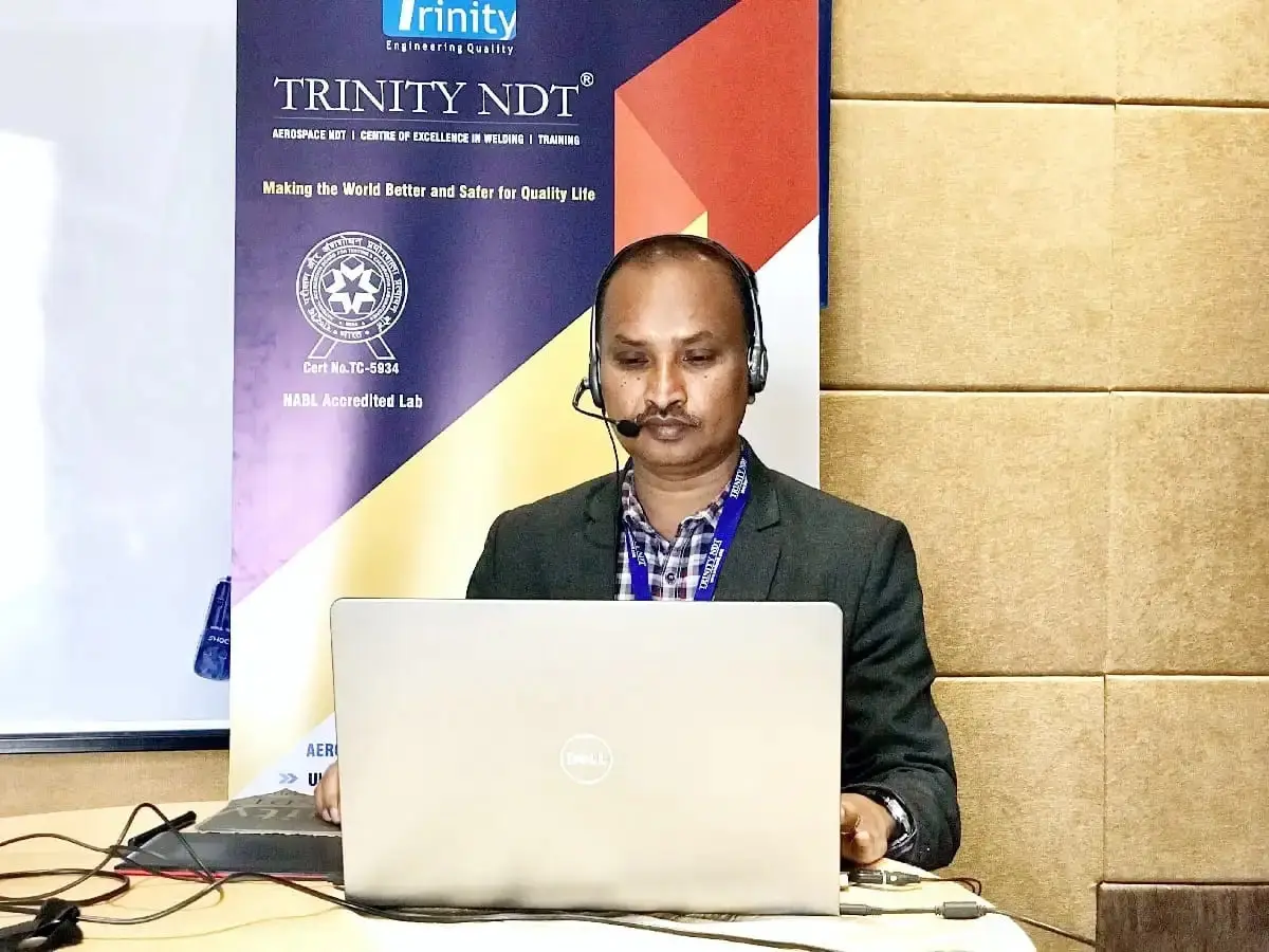 ASNT Level III certified instructor conducting live online NDT Level 2 training